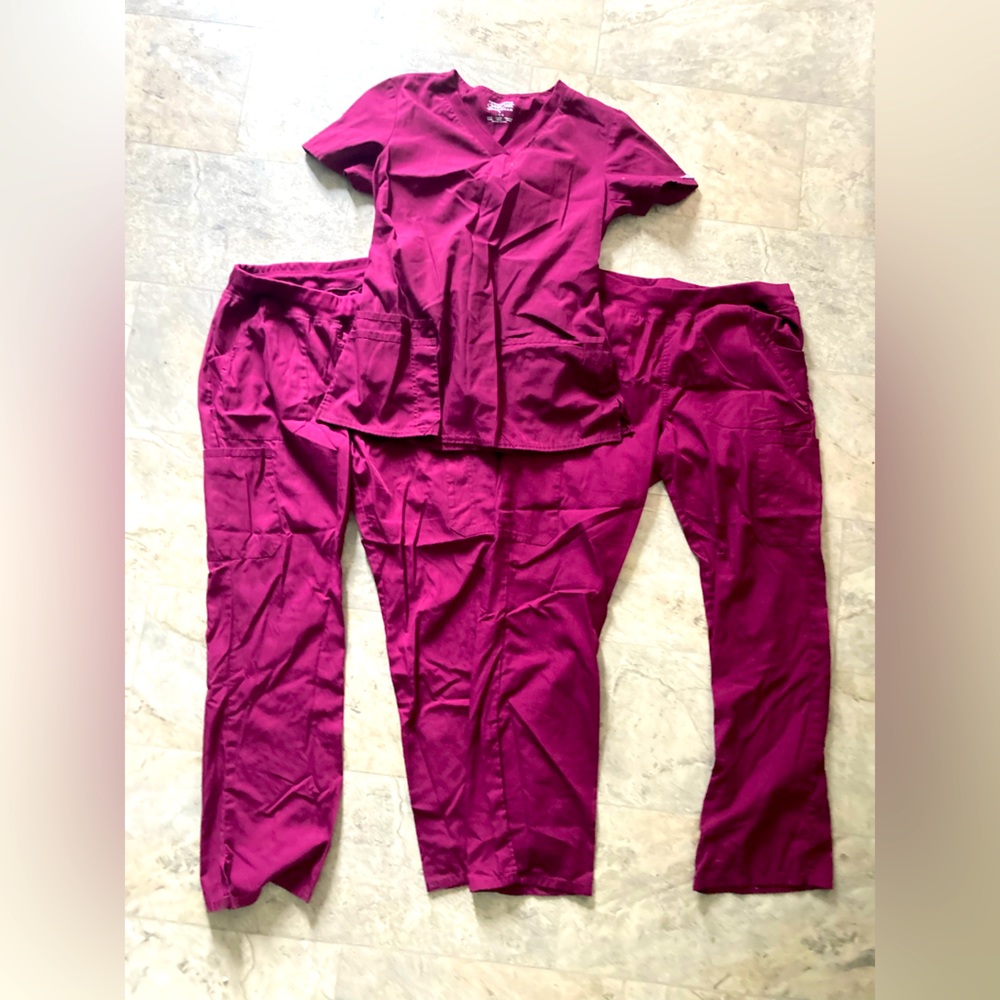 Cherokee Workwear Wine Colored Scrub Set *(With extra pants)*